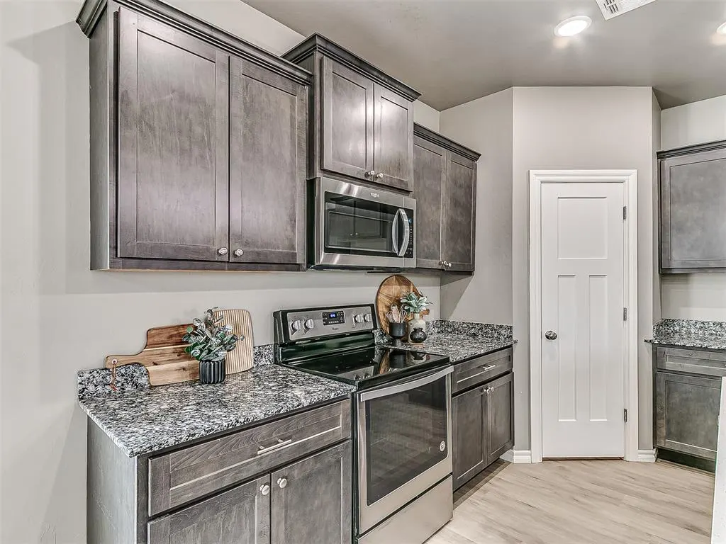Photo 13 — 4550 Whitetail Drive, Guthrie, OK 73044