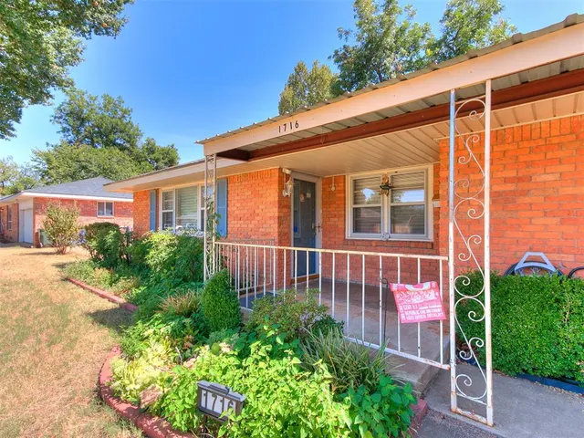 Photo 3 — 1716 Cruce Street, Norman, OK 73069