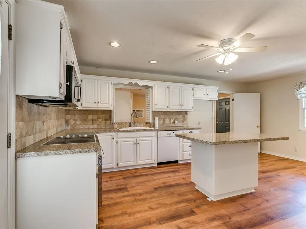 Photo 14 — 1716 Cruce Street, Norman, OK 73069