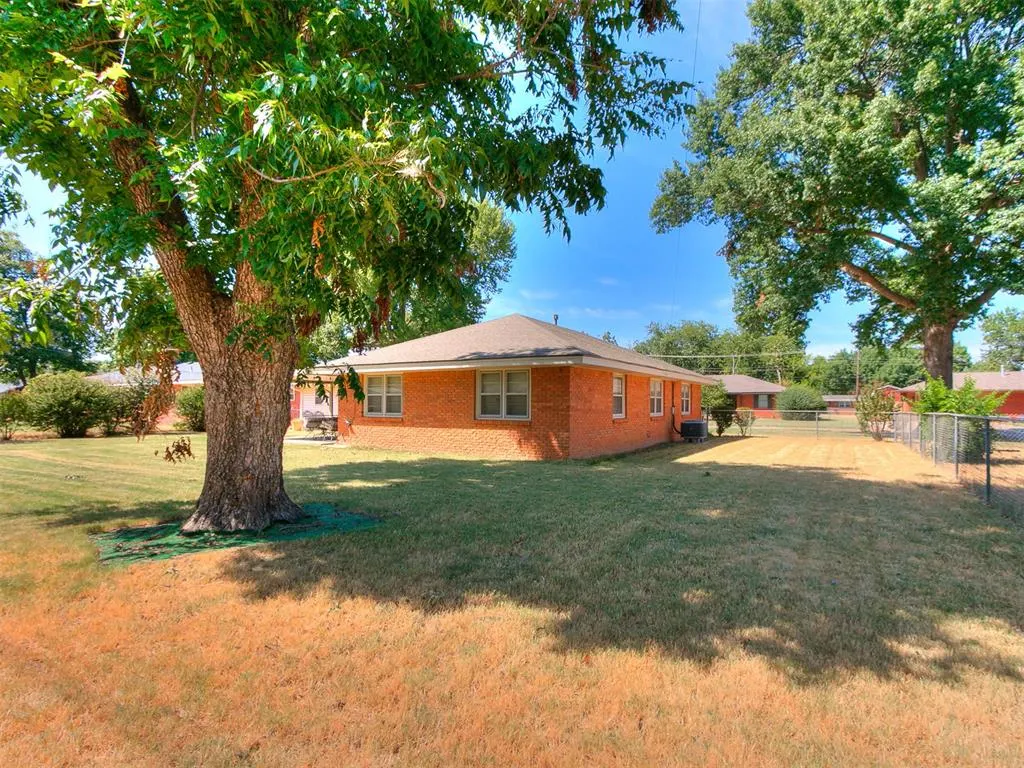 Photo 38 — 1716 Cruce Street, Norman, OK 73069