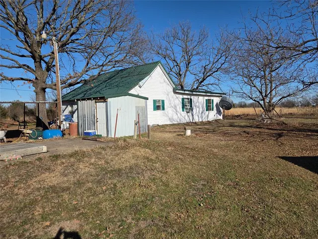 Photo 3 — 359149 E 1000 Road, Paden, OK 74860