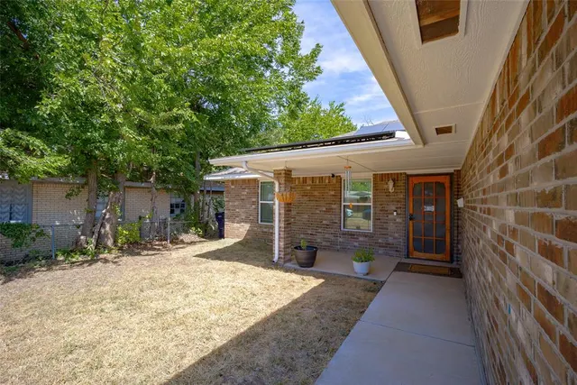Photo 3 — 117 NW 81st Street, Oklahoma City, OK 73114