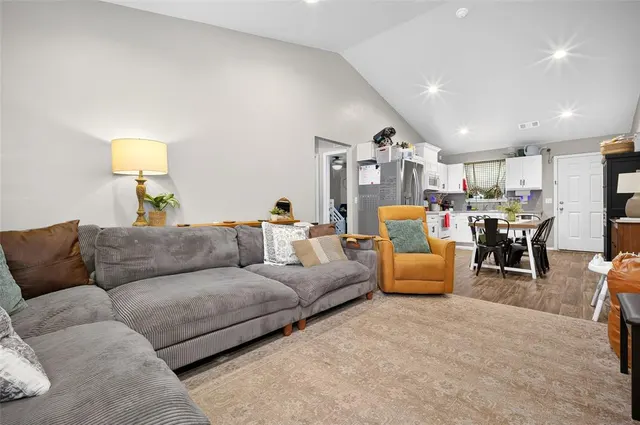 Photo 6 — 117 NW 81st Street, Oklahoma City, OK 73114