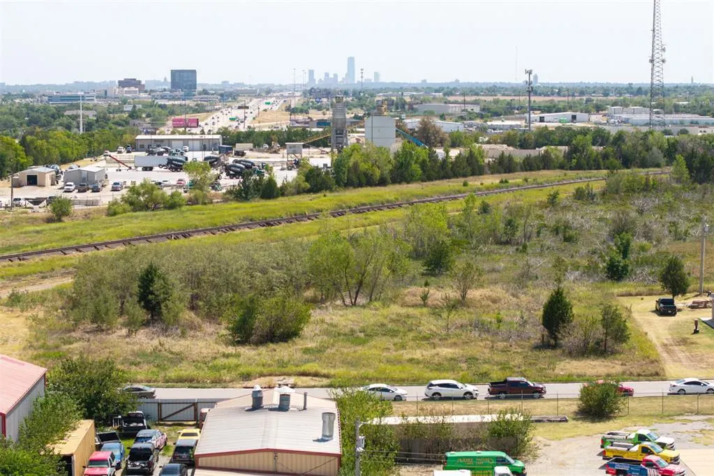 Photo 8 — 100 NW 121st Street, Oklahoma City, OK 73114