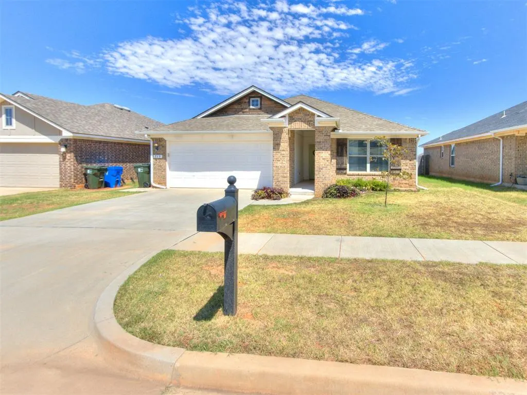 Photo 2 — 713 Blue Fish Court, Norman, OK 73069