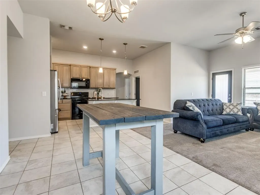 Photo 11 — 713 Blue Fish Court, Norman, OK 73069