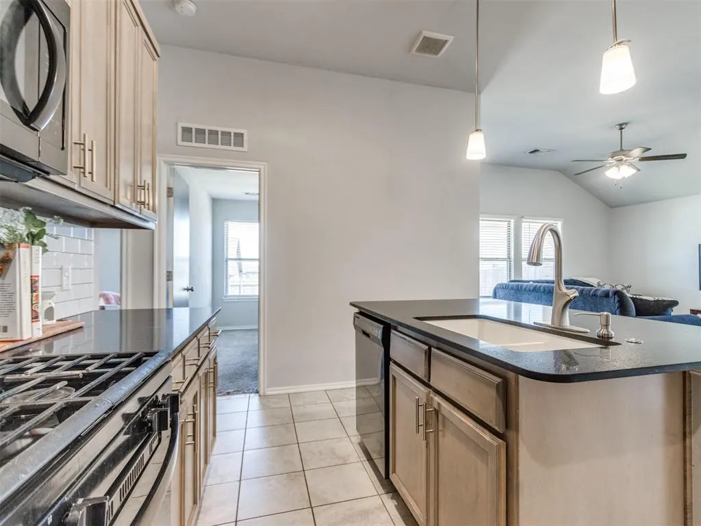 Photo 17 — 713 Blue Fish Court, Norman, OK 73069