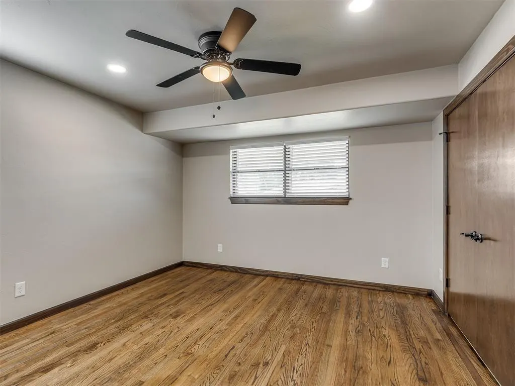 Photo 20 — 101 NE 5th Street, Moore, OK 73160