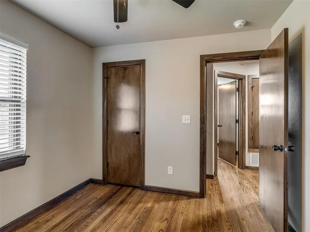Photo 30 — 101 NE 5th Street, Moore, OK 73160
