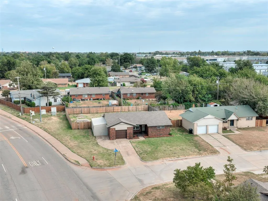 Photo 46 — 101 NE 5th Street, Moore, OK 73160