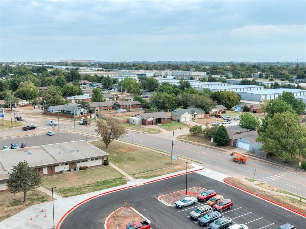 Photo 48 — 101 NE 5th Street, Moore, OK 73160