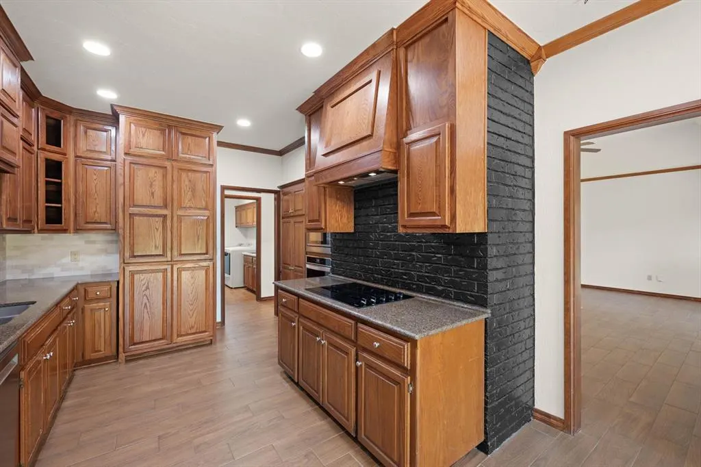 Photo 10 — 2312 Coachlight Drive, Edmond, OK 73013