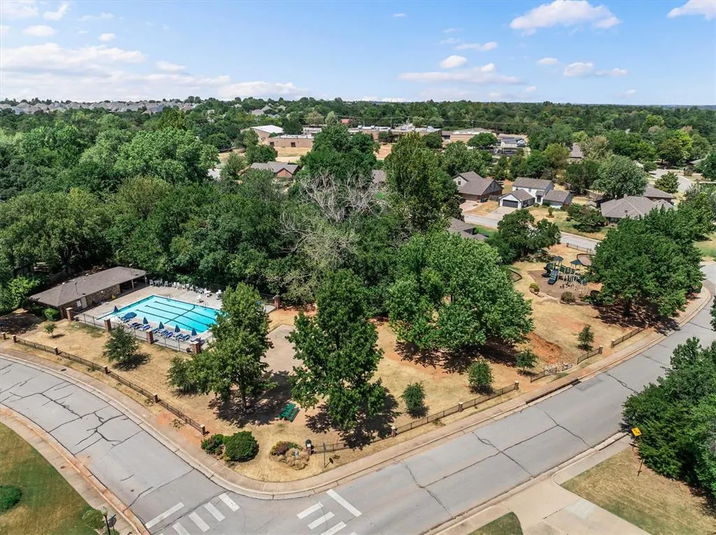 Photo 40 — 2312 Coachlight Drive, Edmond, OK 73013
