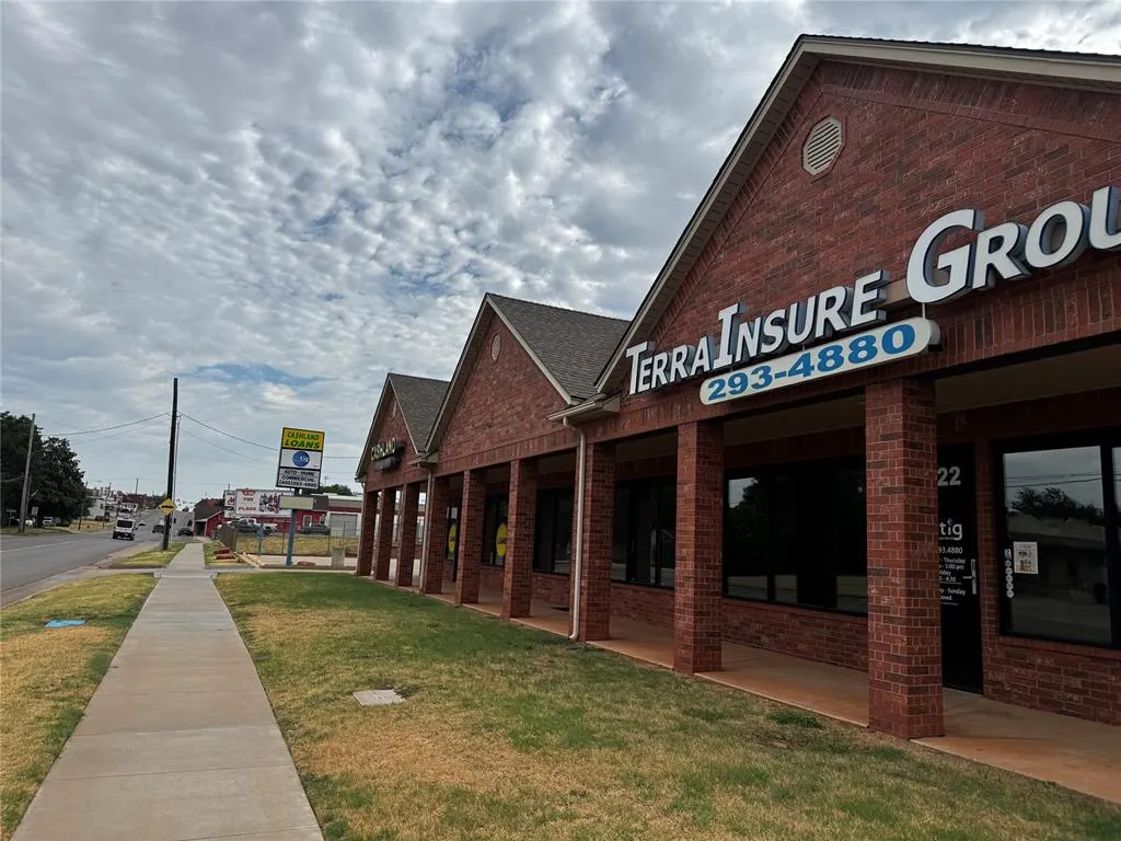 Front exterior — 620 S Division Street, Guthrie, OK 73044