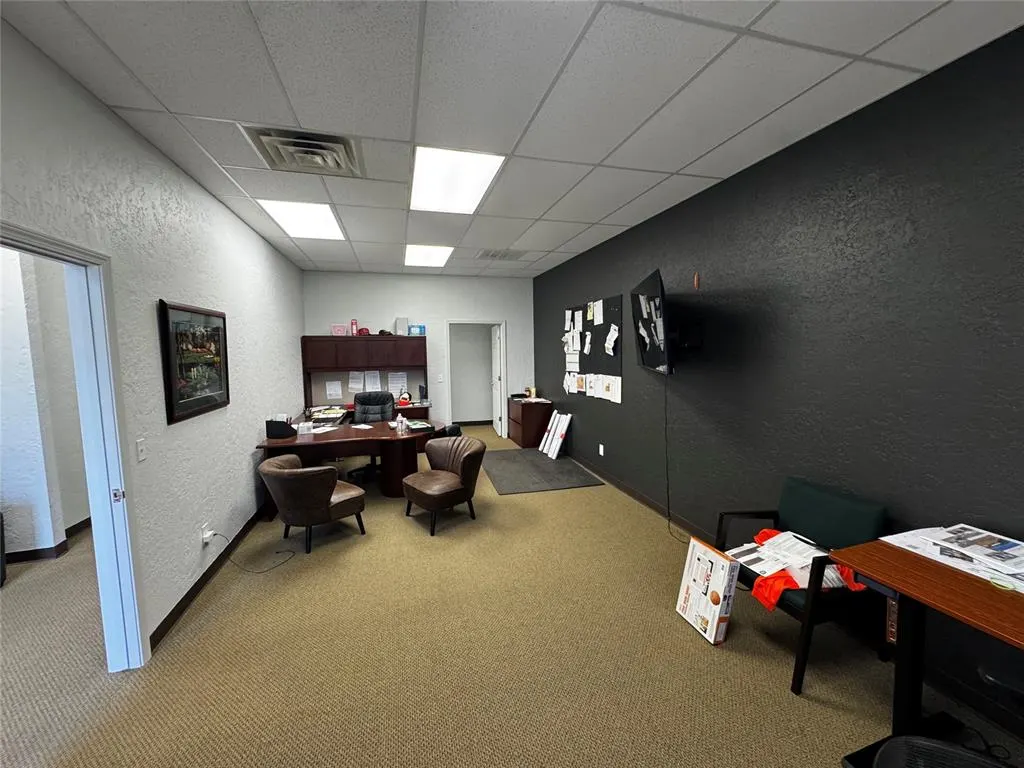 Photo 6 — 620 S Division Street, Guthrie, OK 73044