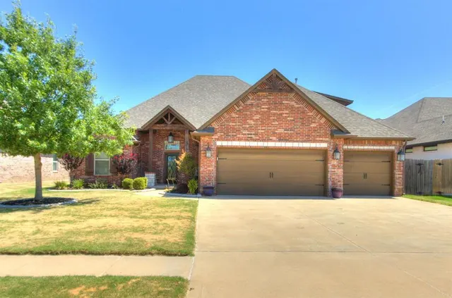 Front exterior — 3721 Addison Avenue, Norman, OK 73072