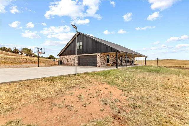 Photo 5 — 28182 County Road 1370, Anadarko, OK 73005