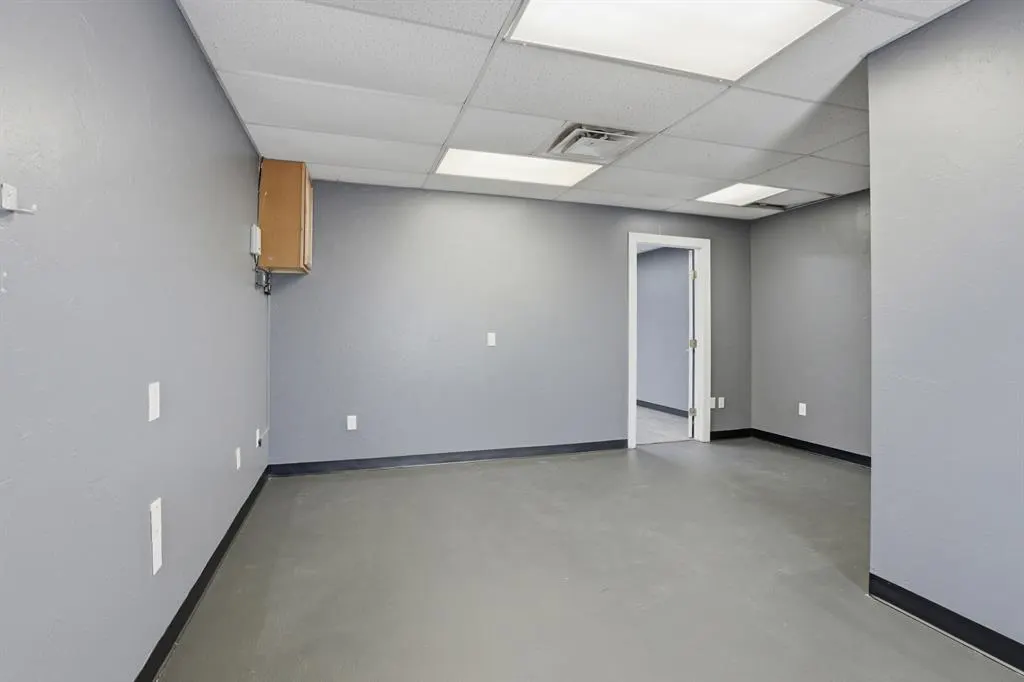 Photo 7 — 301 NW 59th Street, Oklahoma City, OK 73118