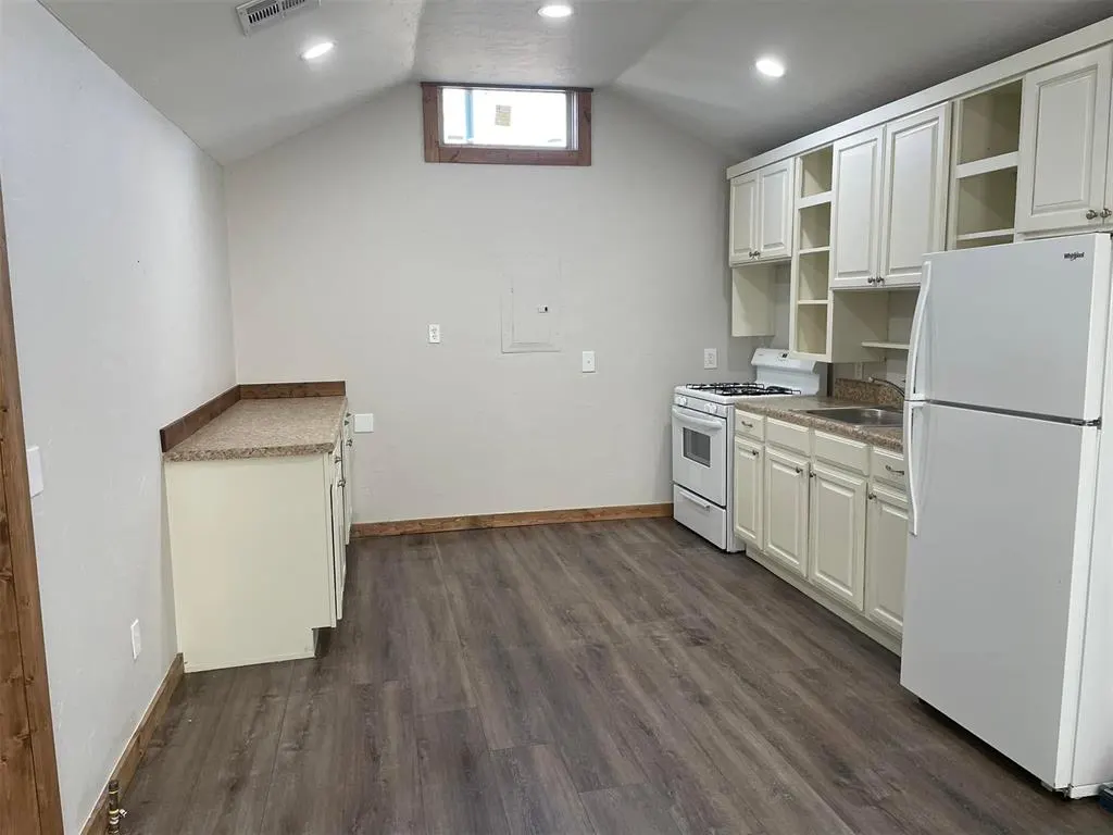 Photo 9 — 517 NE 5th Street, Lexington, OK 73051
