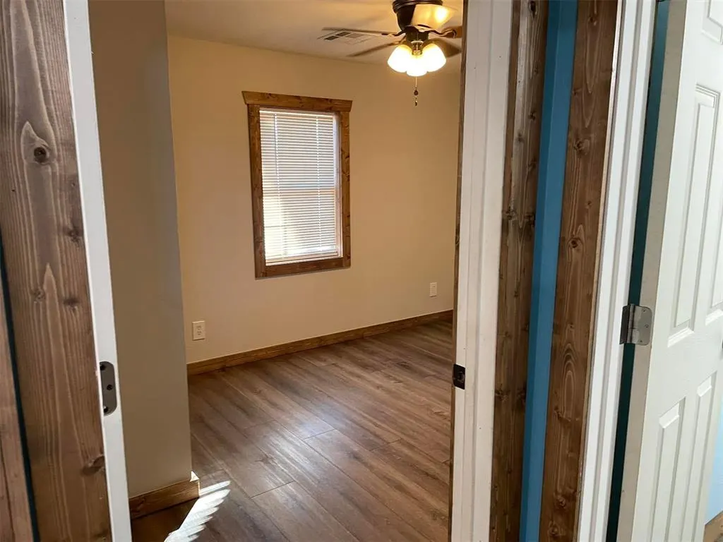 Photo 16 — 517 NE 5th Street, Lexington, OK 73051