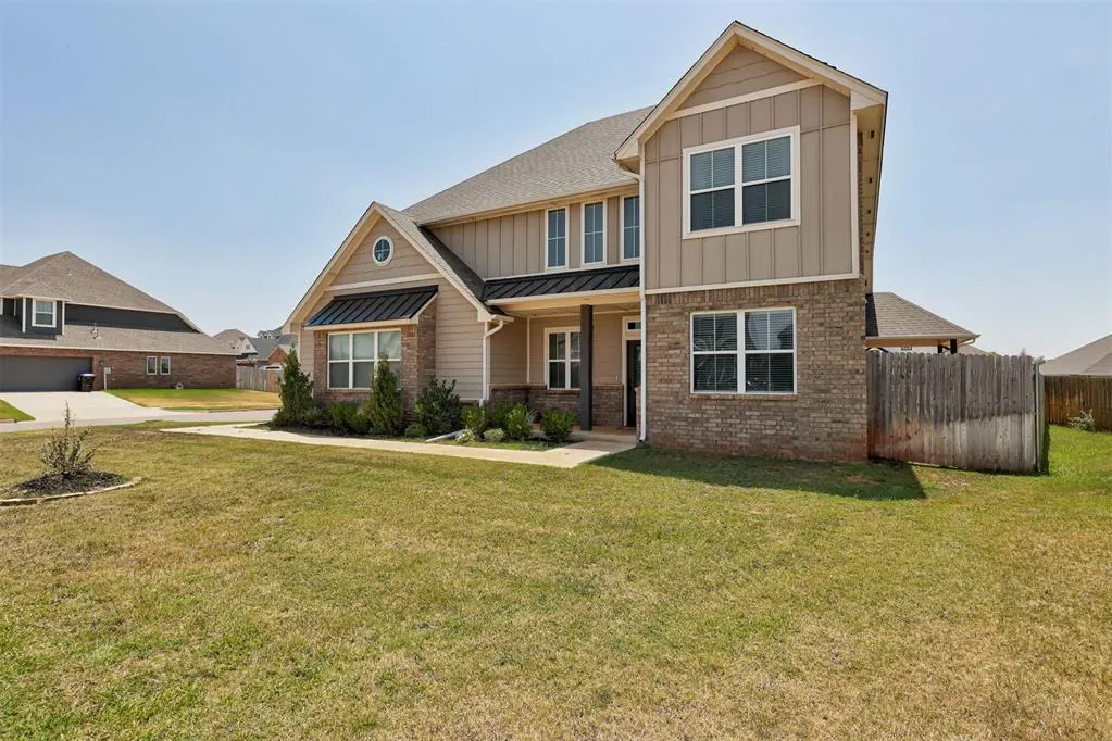 Photo 4 — 6300 Macarthur Park Circle, Edmond, OK 73012