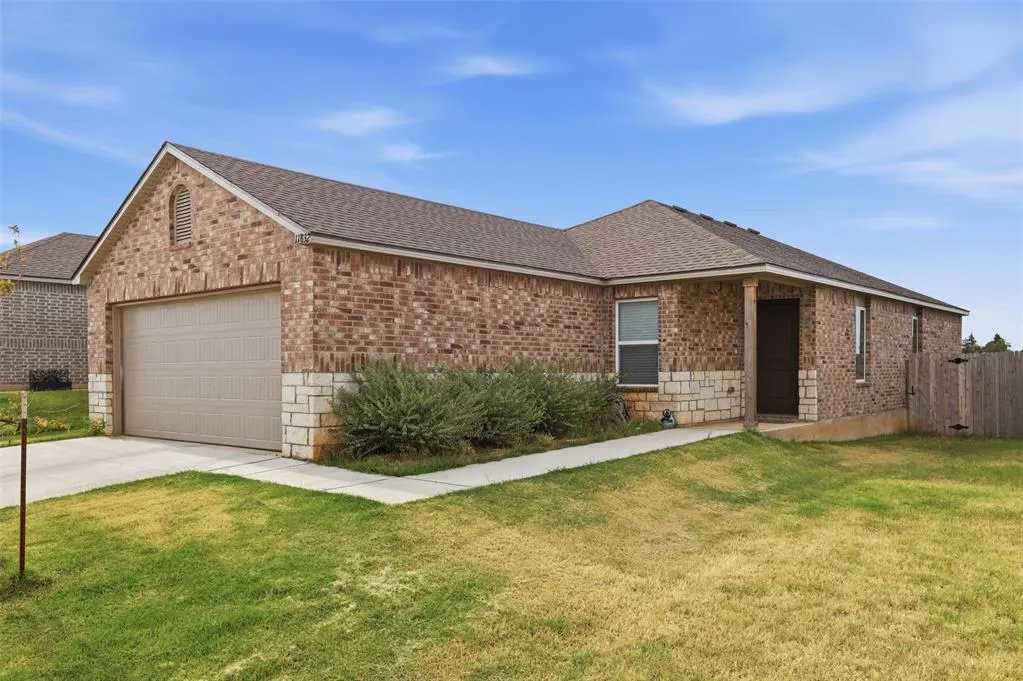 Front exterior — 11832 NW 94th Street, Yukon, OK 73099