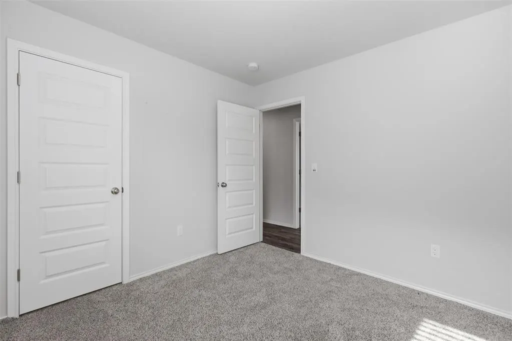 Photo 28 — 11832 NW 94th Street, Yukon, OK 73099