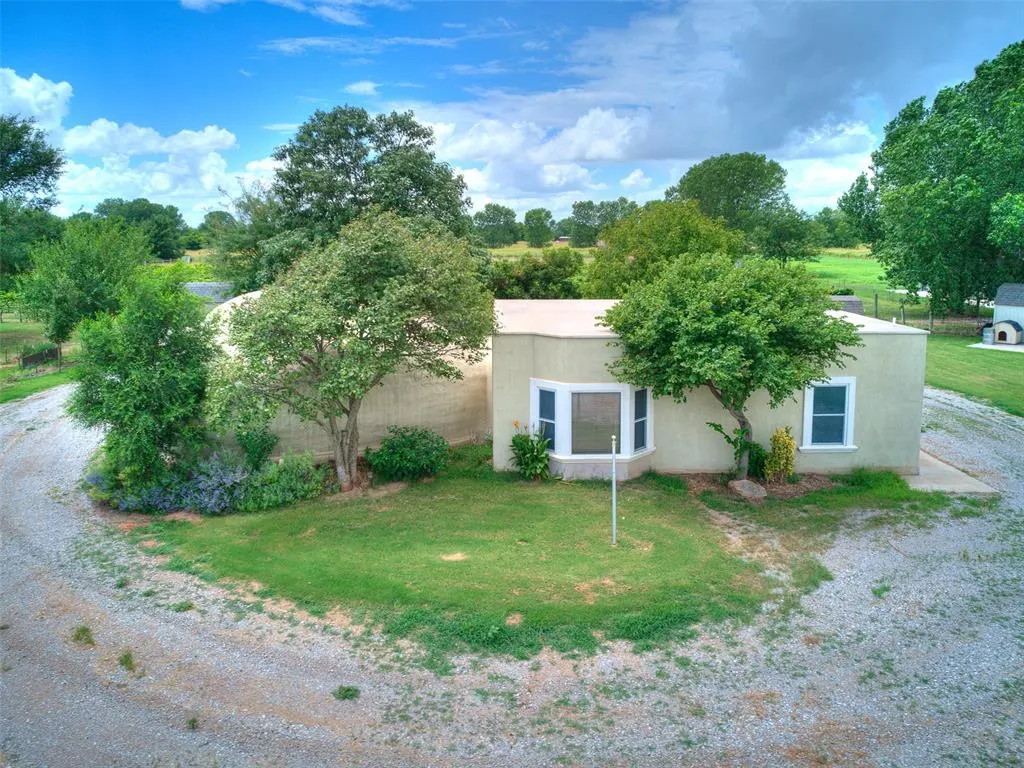 Front exterior — 6745 N Gregory Road, Yukon, OK 73099