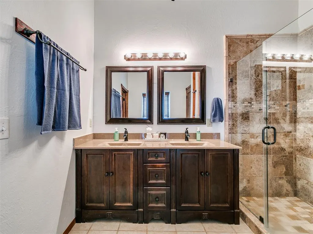 Photo 27 — 6745 N Gregory Road, Yukon, OK 73099