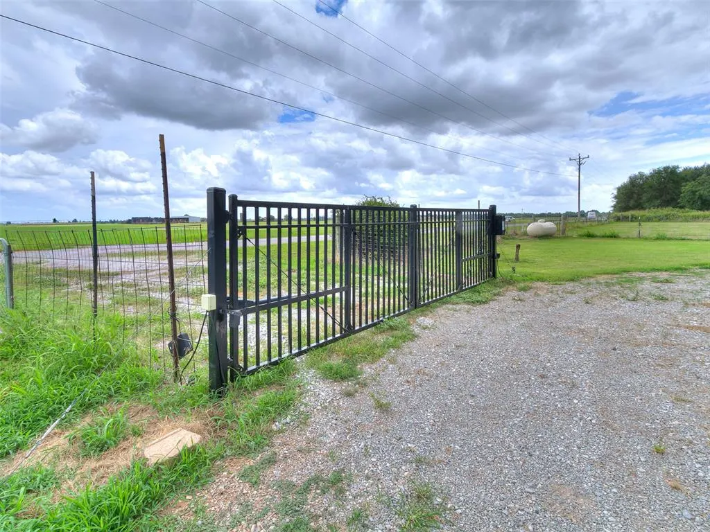 Photo 39 — 6745 N Gregory Road, Yukon, OK 73099