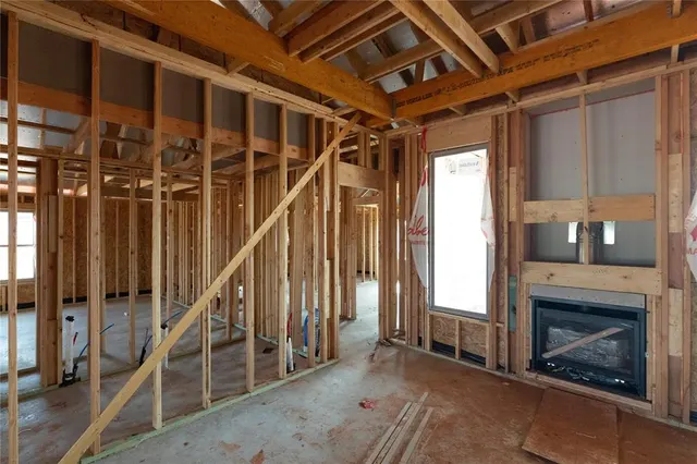 Photo 2 — 567 Straight Street, Guthrie, OK 73044