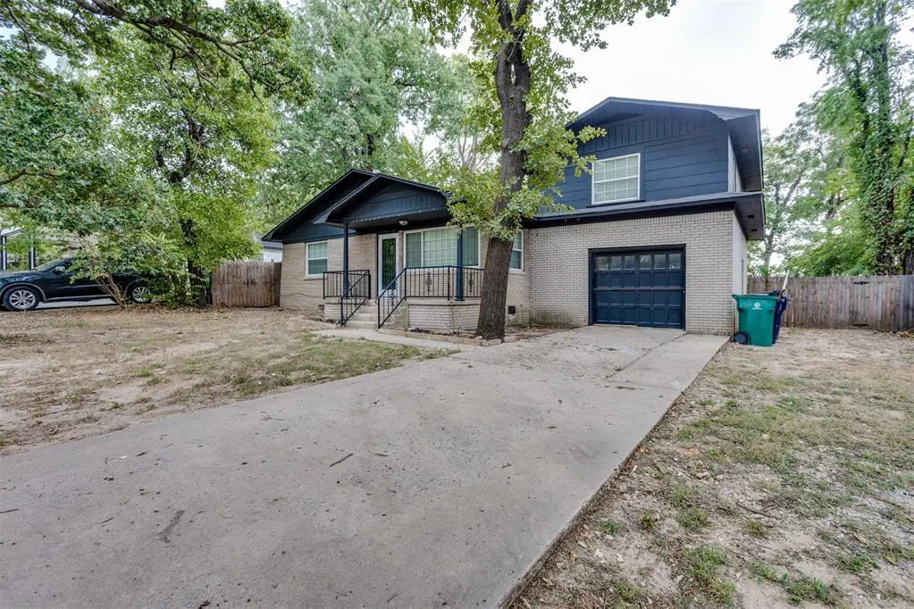 Photo 2 — 5804 NW 32nd Street, Oklahoma City, OK 73122