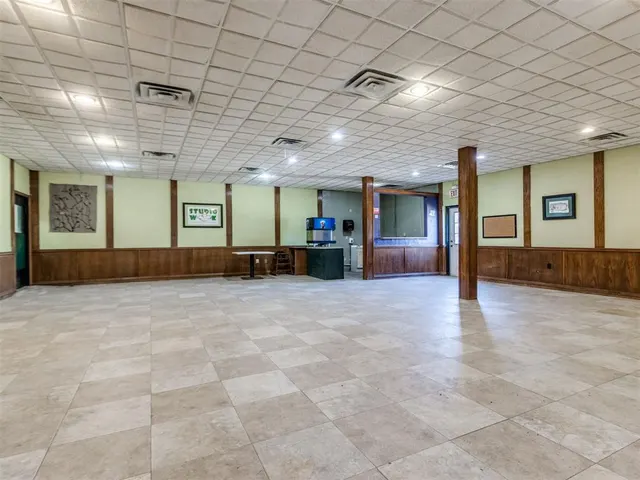 Photo 5 — 601 E Highland Street, Shawnee, OK 74801