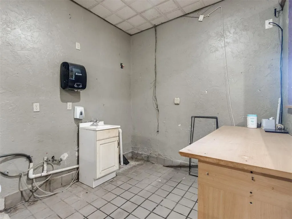 Photo 7 — 601 E Highland Street, Shawnee, OK 74801