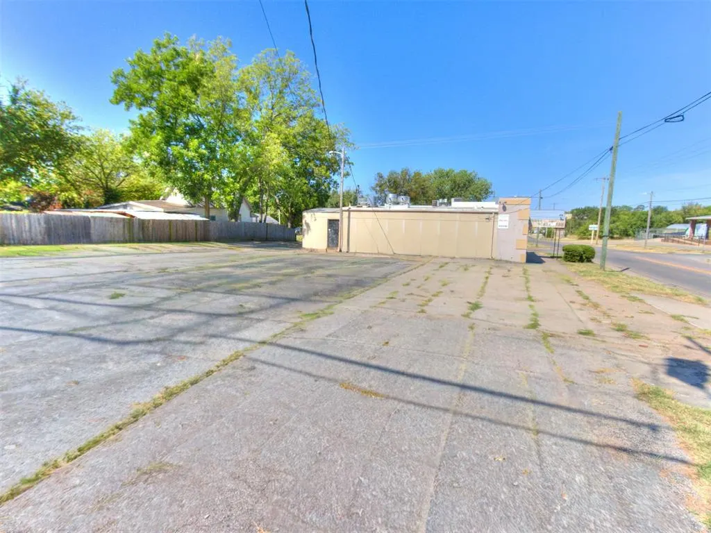 Photo 33 — 601 E Highland Street, Shawnee, OK 74801