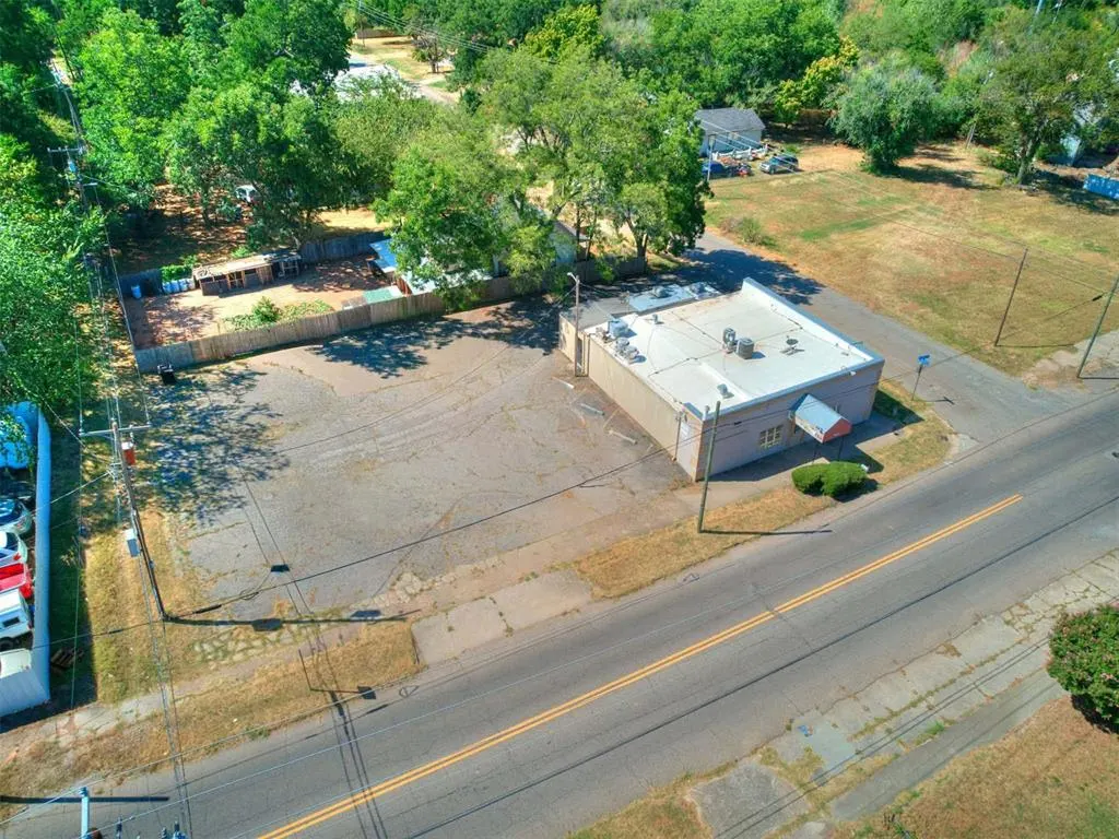 Photo 37 — 601 E Highland Street, Shawnee, OK 74801