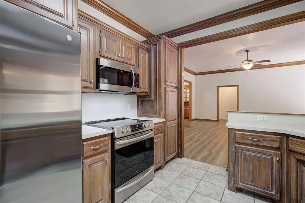 Photo 11 — 891 Oakley Drive, Blanchard, OK 73010
