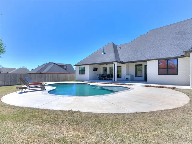Photo 4 — 1530 Shaylee Lane, Choctaw, OK 73020