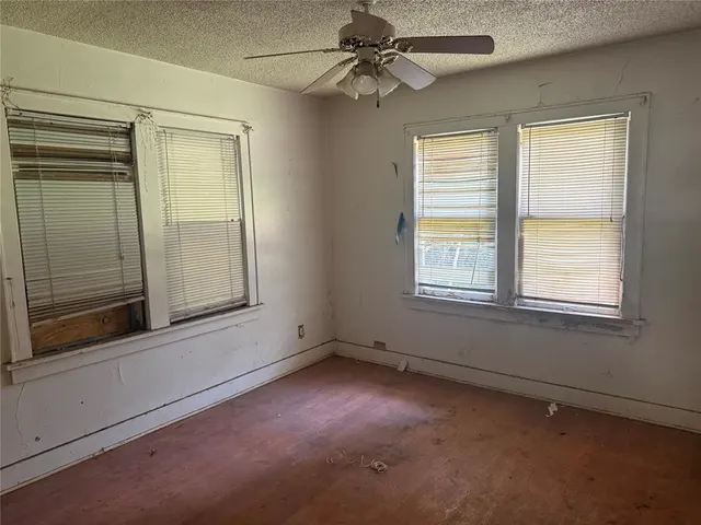 Photo 4 — 2520 NW 15th Street, Oklahoma City, OK 73107