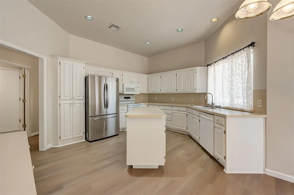 Photo 9 — 14200 Billy Drive, Edmond, OK 73034