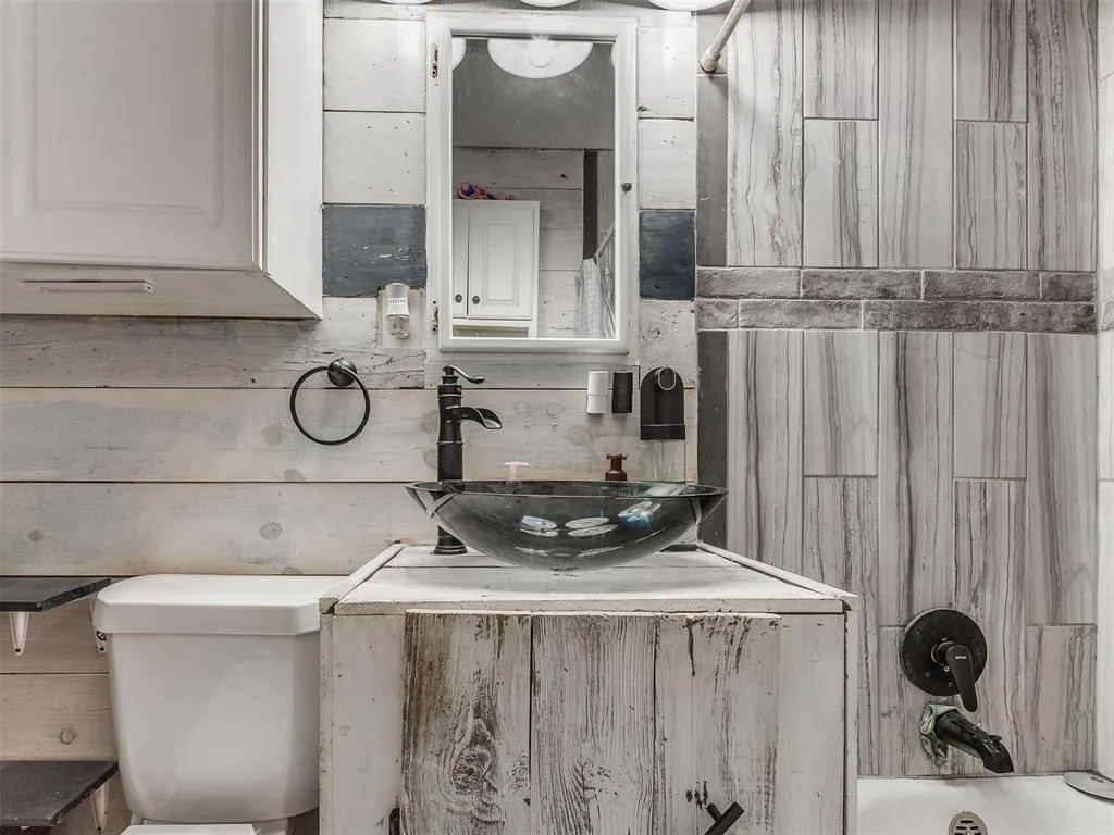 Photo 9 — 1012 SW 45th Street, Oklahoma City, OK 73109