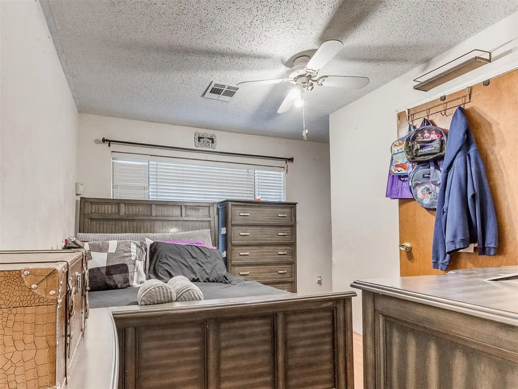 Photo 10 — 1012 SW 45th Street, Oklahoma City, OK 73109