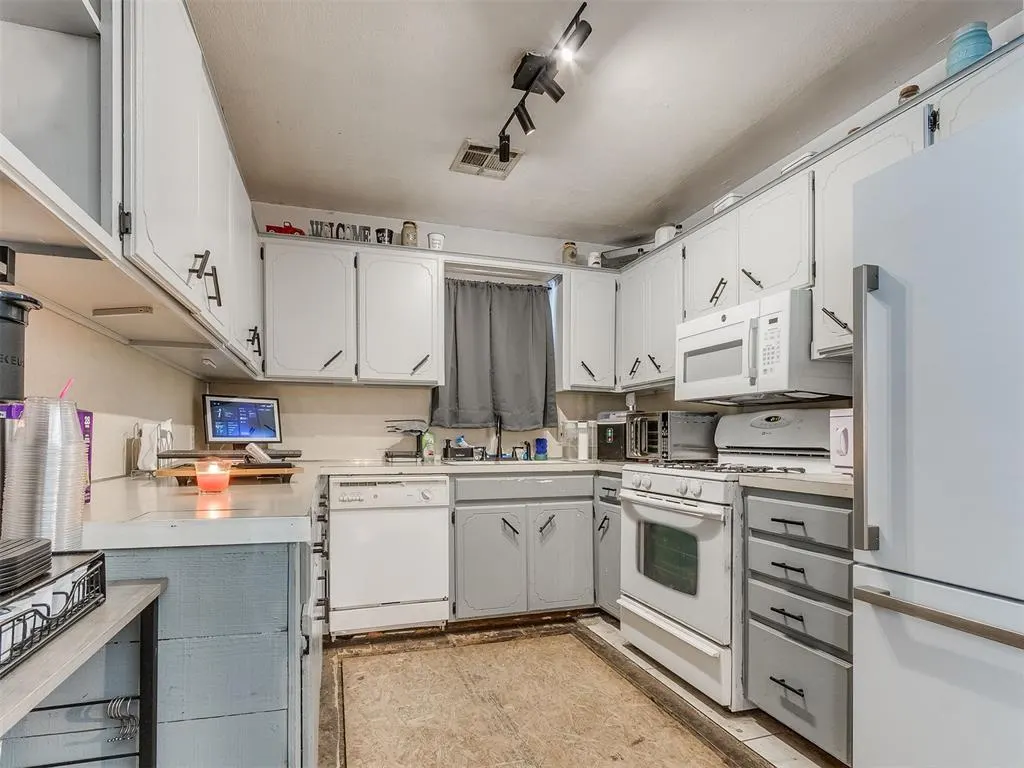 Photo 20 — 1012 SW 45th Street, Oklahoma City, OK 73109