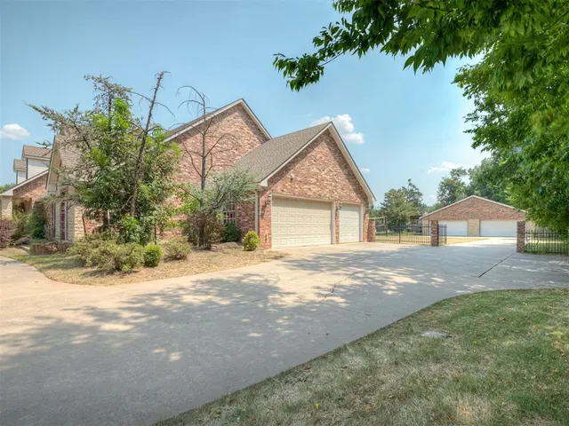 Photo 2 — 4014 NW 48th Street, Oklahoma City, OK 73112
