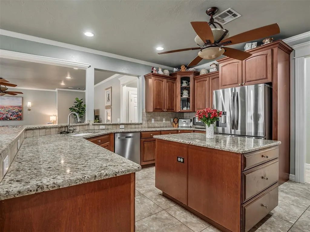 Photo 11 — 4014 NW 48th Street, Oklahoma City, OK 73112