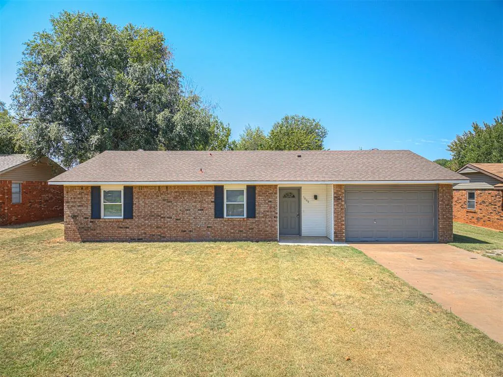 Front exterior — 1009 Shady Creek Circle, Guthrie, OK 73044