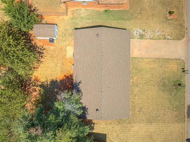 Photo 4 — 1009 Shady Creek Circle, Guthrie, OK 73044