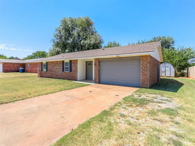 Photo 6 — 1009 Shady Creek Circle, Guthrie, OK 73044