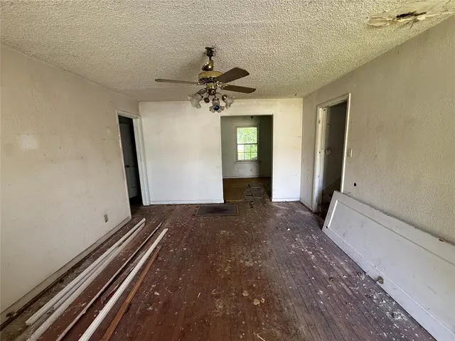 Photo 3 — 1129 N Woodward Avenue, Oklahoma City, OK 73107
