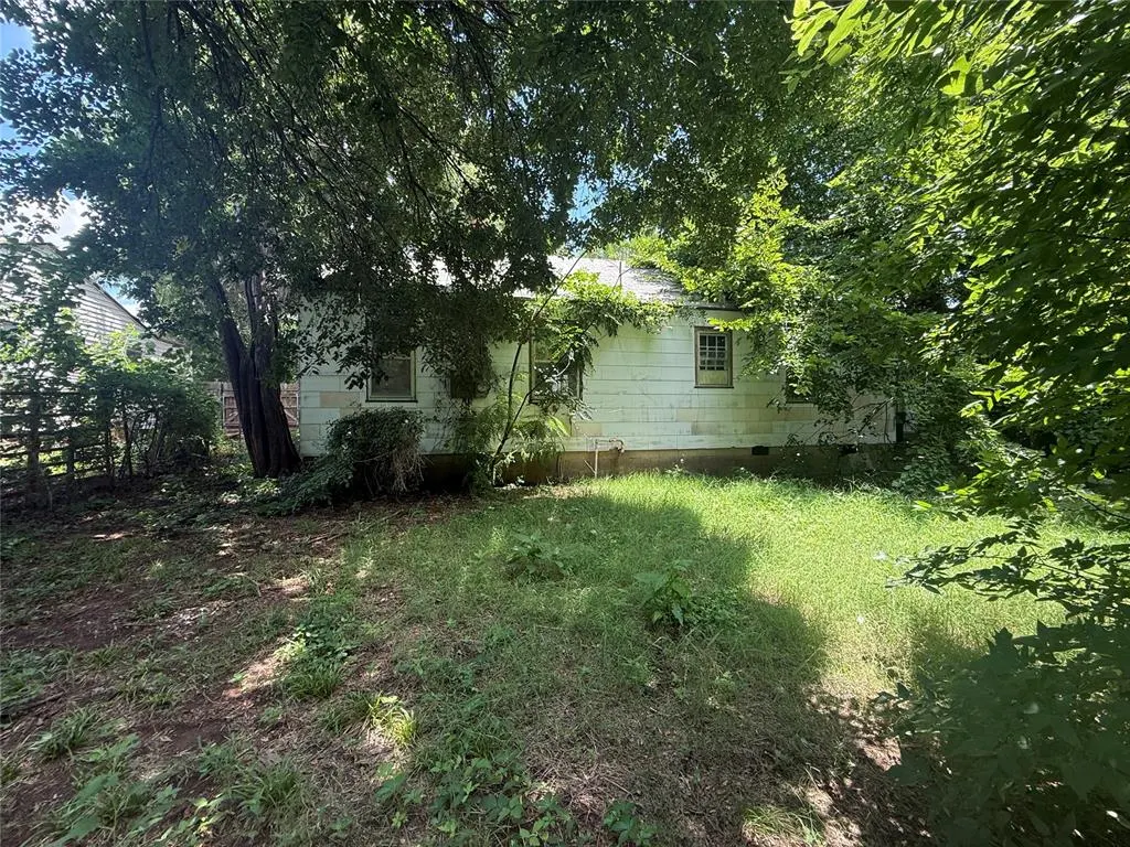 Photo 9 — 1129 N Woodward Avenue, Oklahoma City, OK 73107